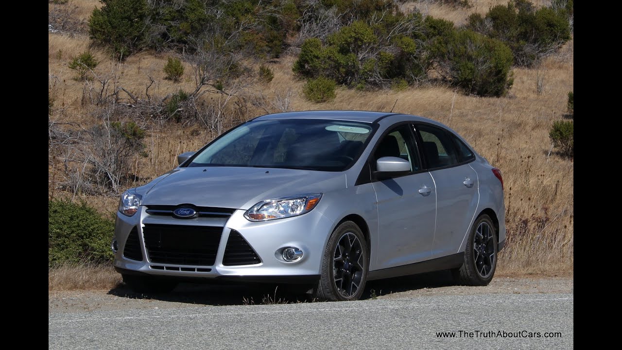 2012 Ford Focus SE Sedan Review and Road Test