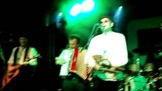 Koroleva Ne Polerma (The Queen is Dead) by The Ukrainians, 28 August 2010