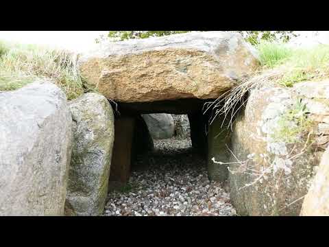 Månehøj Jættestue