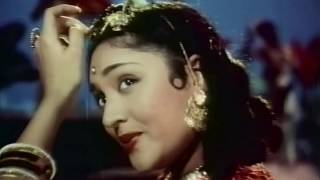 Nagin - Oonchi Oonchi Duniya Ki - YouTube