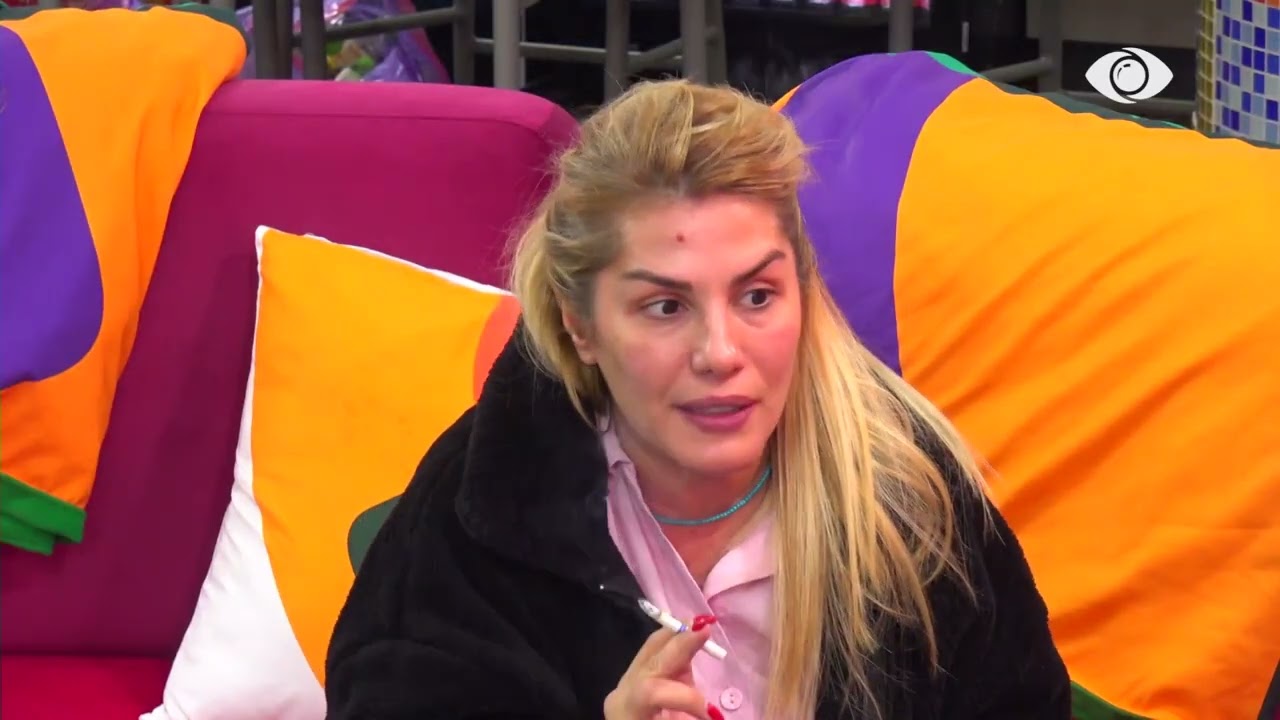 “Nuk fiton ashtu”/ Gazi debaton ashpër me Ilnisën, banorja: Na je bërë si Plaku Mere