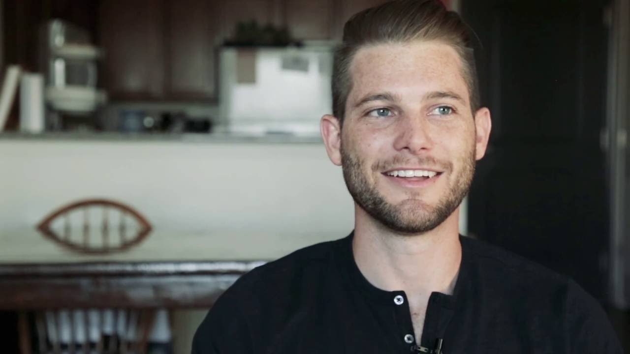 MoHos Coming Out - Devon