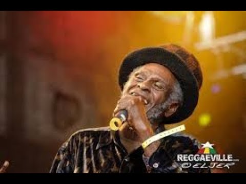 Prince Alla, roots reggae royalty, sings his timeless hit songs (2023)