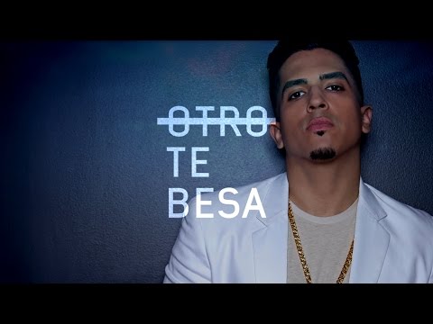 Jr - Otro Te Besa (Lyric Video) Bachata 2015