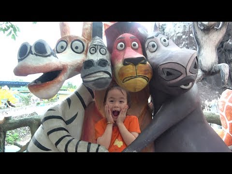 ABCkidTV Misa Playing in the park with family - Nursery rhymes songs for kids