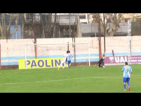 Acassuso: 2 - V. San Carlos: 1 / Compacto del partido