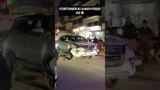 Download lagu Kya kra jaaye iss virus ka 😂#fortuner #toyota #erikshaw #headlight #shorts #minivlog mp3