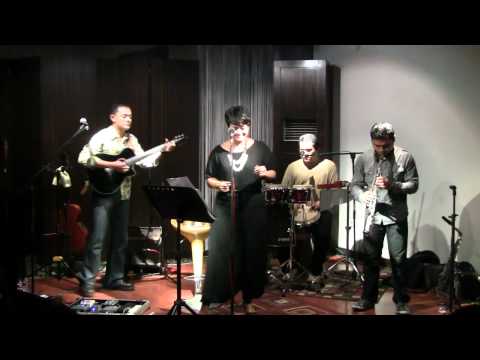 Bonita & the Hus Band - Rindu @ Mostly Jazz 04/11/11 [HD]