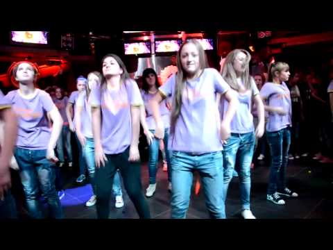 Happy 8th birthday SIS N BRO Party! Ninni's group!