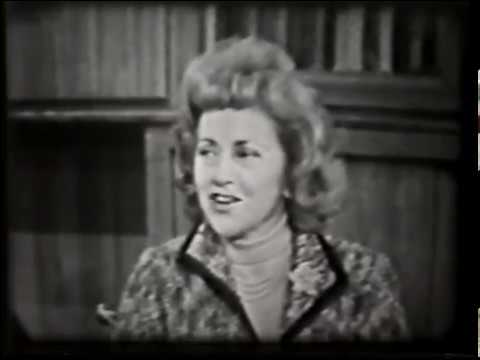 download lagu mp3 mp4 Boswell Sisters Biography, download lagu Boswell Sisters Biography gratis, unduh video klip Boswell Sisters Biography