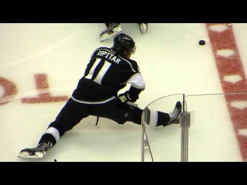 Anze Kopitar during pre-game warm-up at the Sabres @ Kings hockey game