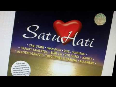TRIE UTAMI   -  Kini Ada Aku