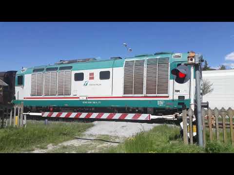 Passaggio a livello Castagnole Lanze (AT) - Level crossing Castagnole Lanze