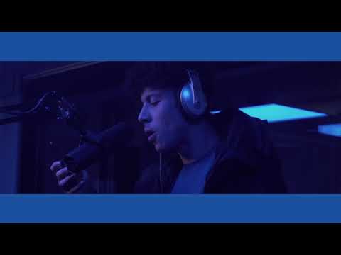 Ezzy Freestyle - The Daisy Adams Show