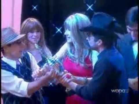 Risas en Combo 2/24/12 - Mongui y Pescuezo y Los Premio Yo Apesto 2012 Parte 2/2