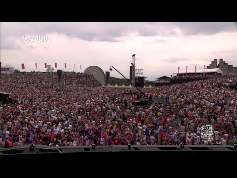 Dance Valley 2014 | Flower shower