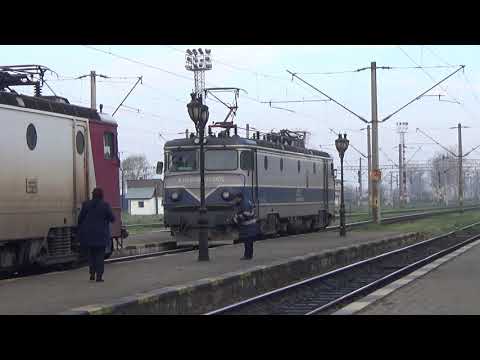 EA881 (la roată) și EA228 se cuplează la IR1833 (Iași-Timișoara Nord) - 28.03.2021