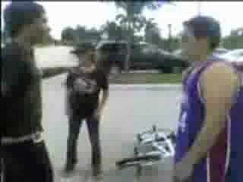 Emo Vs Wigger Fat kid rap battle (better Sound)