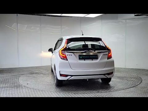 Honda Fit Hybrid - Image 2