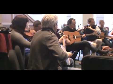 Solas plays Merry Blacksmith and Joe Cooley's Reel