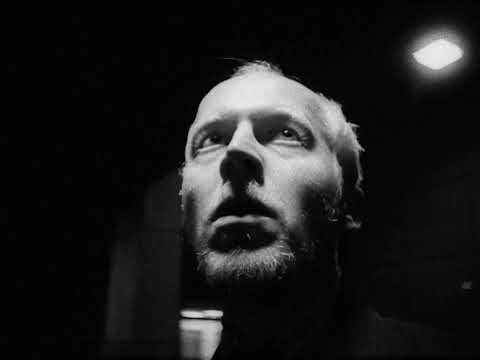 Spang Sisters - '6 Feet' (Official Video)