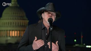 Trace Adkins Performs &quot;If the Sun Comes Up&quot; on the 2020 National Memorial Day Concert