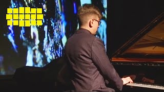 Víkingur Ólafsson - Glass: Études, No. 5 [ Live From Yellow Lounge, Berlin / 2017 ]