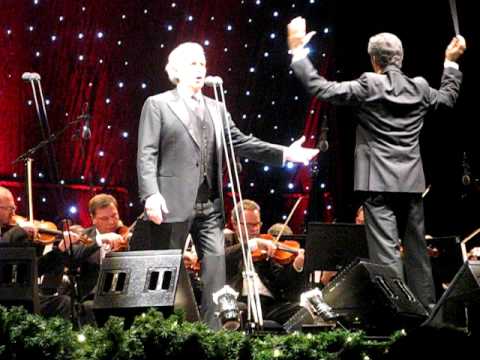 José Carreras on Christmas concert in Prague 10.11.2011 017.AVI