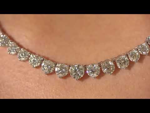 18ct White Gold Claw Set Diamond Necklace Pendant with Graduating Brilliant Round Diamonds