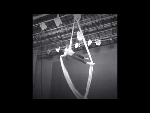 aerial silk by Yuri Abe2020