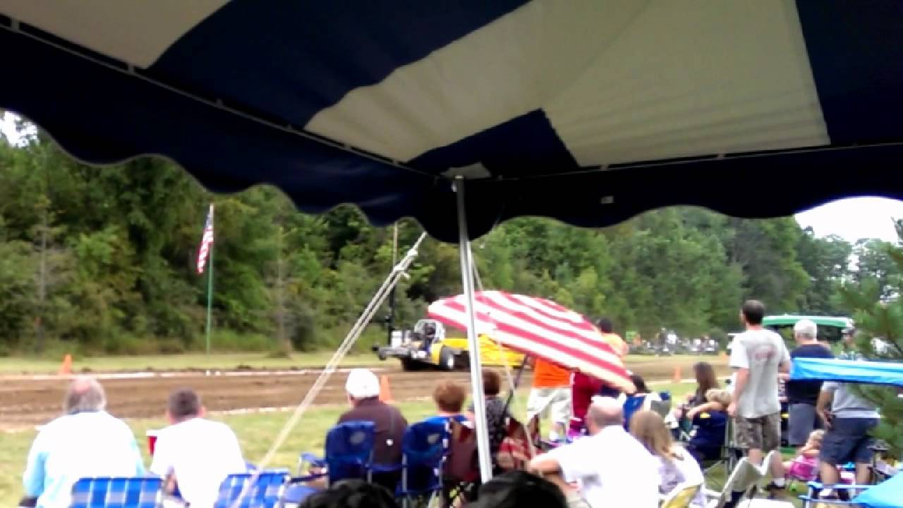 V8 Pulling tractor wild ride