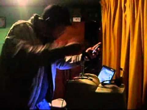 LESCANOMON FT. IANS EN LO OSCURITO REMIX