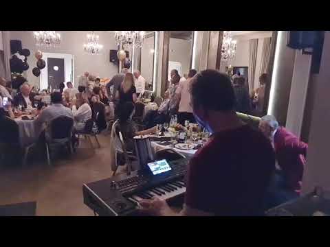 Zvezdana Milićev- Miljacka LIVE - klavijatura Toma Vidanović #bend #svirka #kafana #halid #live