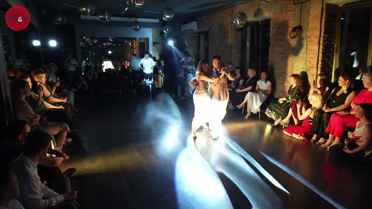 Video thumbnail for Octavio Fernandez y Carolina Giannini, Grand Milonga INFUEGO, 1-4