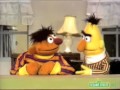 Sesame Street Ernie S Day At The Zoo