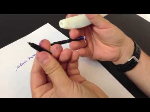 «Умная» ручка Lernstift научит писать красиво и без ошибок. Фото.