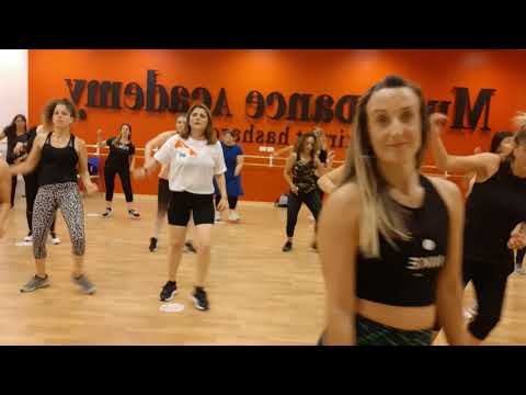 Zumba with Ellie  - XOXO - Farruko ft. El Alfa