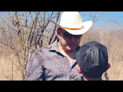 Mario "El Cachorro" Delgado - Dos Banderas Ft. Mario Delgado Jr. (Vídeo Oficial)