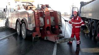 preview picture of video 'ASOS 18123 tragická nehoda Senec II. 23.12.2010'
