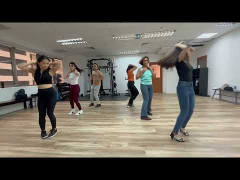 Caliente Dance Studio Singapore Salsa solo shines showcase Yanfourd - Ven Hacer el Amor Conmigo