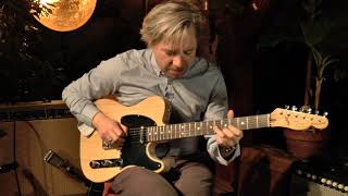 Video thumbnail for Fender Telecaster 1980 blond presented by Vintage Guitar and Tobias Hoffmann by Vintage Guitar Oldenburg