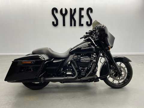 2020 Harley-Davidson FLHXS Touring Street Glide Special in Vivid Black