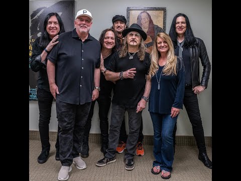 "Heaven" Eric Singer + Bruce Kulick performing live in Atlanta