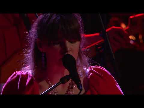 Kate Bush - RUNNING UP THAT HILL - Jennie Abrahamson & Gothenburg Symphony