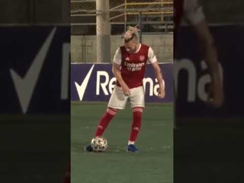 PUTTING FRED UNHINDERED IN YOUR POCKET 😎🤭 SUPERCUP FINAL! #football #igorrezende #unhindered