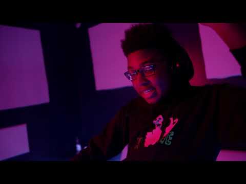 | SHOT BY @GRAVITYFILMS757