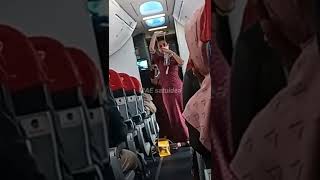 Download lagu Pramugari Lion Air Peragakan Alat Keselamatan Pene... mp3