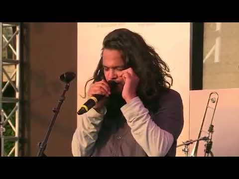 dil se re by the local train