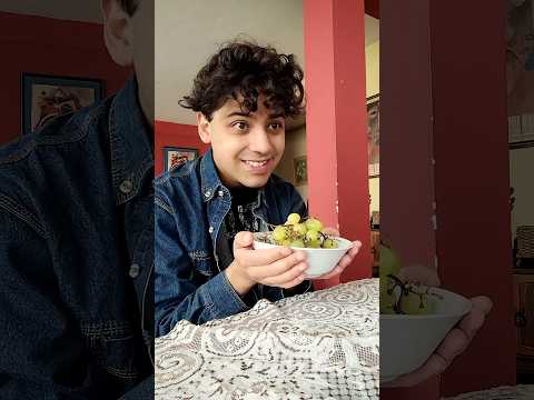 Los que se ponen debajo de la mesa en año nuevo | Gabo Alvarez