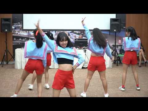171028 "ซาหริ่ม" cover " Red Velvet"(Red Flavor) @ Future Park Rangsit(Audition Round#1)